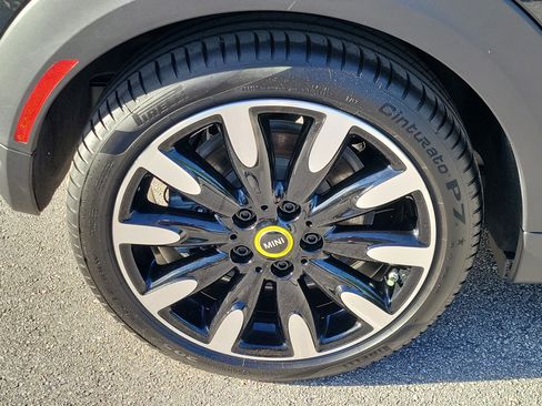 Certified 2024 MINI Cooper SE FWD image 5
