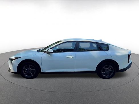 Used 2025 Kia K4 FWD image 9