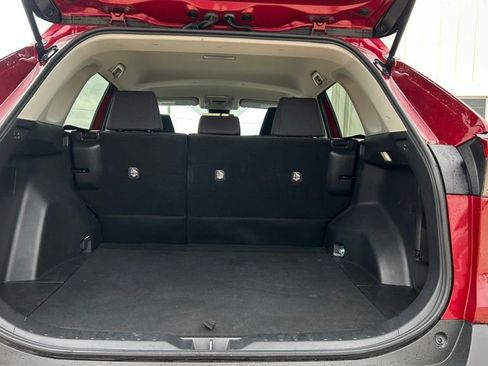 Used 2022 Toyota RAV4 LE image 27