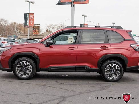 Used 2025 Subaru Forester Premium image 13