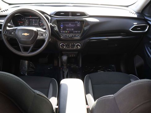 Used 2023 Chevrolet TrailBlazer LT w/ Convenience Package image 12