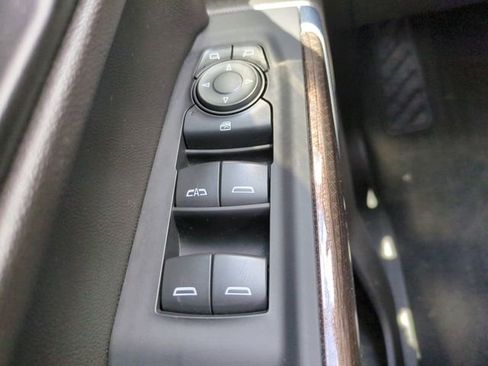 Used 2022 Chevrolet Silverado 1500 LT Trail Boss w/ Bed Protection Package AWD/4WD image 26