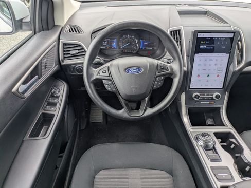 Used 2023 Ford Edge SEL AWD/4WD image 16