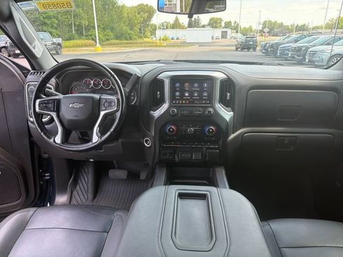 Used 2021 Chevrolet Silverado 1500 LT Trail Boss w/ Convenience Package II AWD/4WD image 15