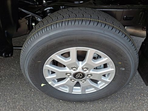 New 2026 Toyota Tacoma SR5 AWD/4WD image 5