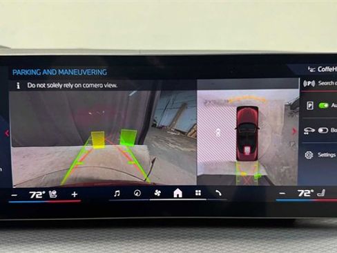 Used 2025 BMW M440i Convertible image 37