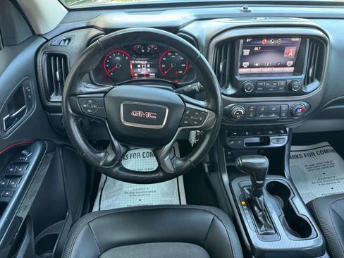 Used 2015 GMC Canyon SLE w/ All-Terrain Package image 26