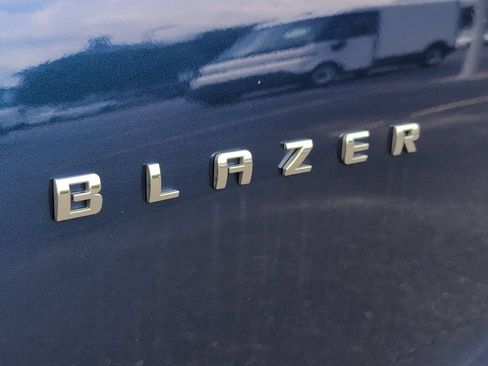 Used 2023 Chevrolet Blazer LT w/ Driver Confidence Package FWD image 10