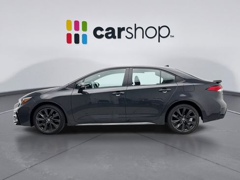 Used 2025 Toyota Corolla SE image 2