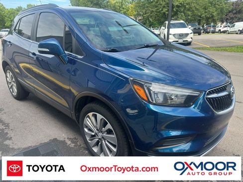 Used 2019 Buick Encore Preferred FWD image 1