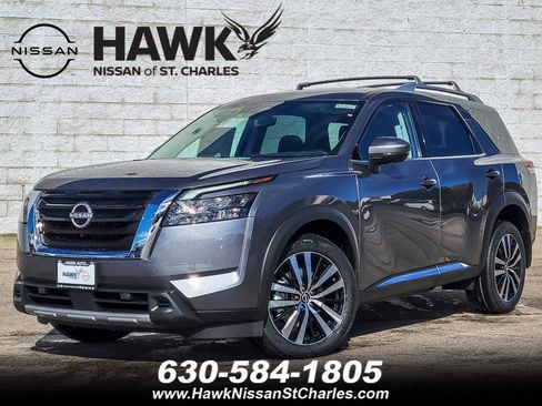 New 2025 Nissan Pathfinder Platinum image 1