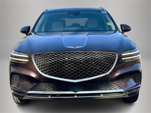 Used 2022 Genesis GV70 2.5T w/ Select Package image 3