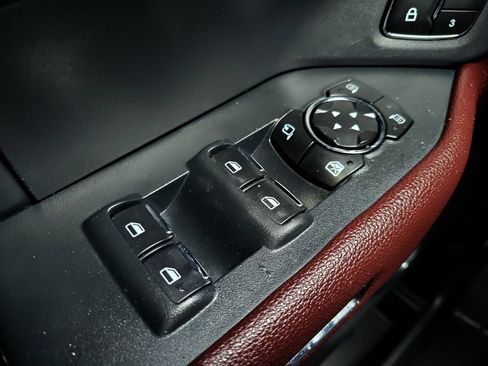 Used 2022 Ford Expedition Max Limited RWD image 18