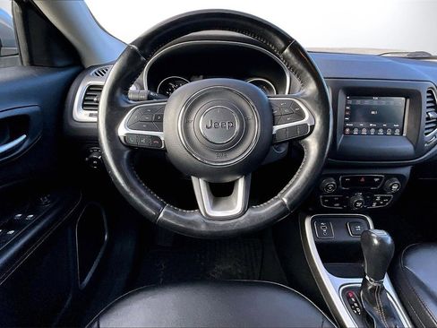 Certified 2019 Jeep Compass Latitude w/ Cold Weather Group image 10