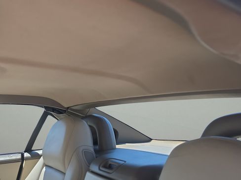 Used 2005 Cadillac XLR RWD image 13