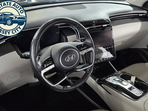 Used 2023 Hyundai Tucson Limited AWD/4WD image 11