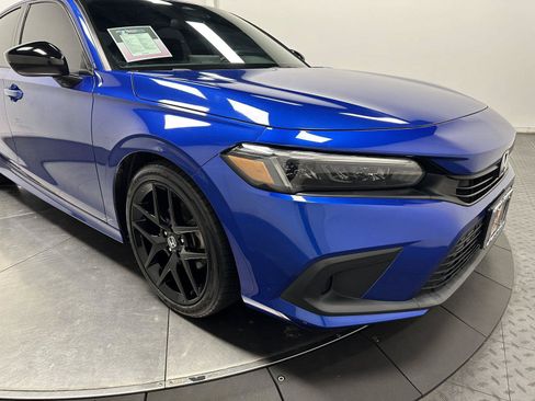 Used 2024 Honda Civic Sport image 3