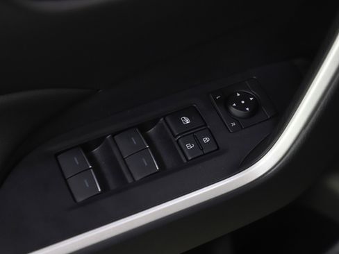 Used 2025 Toyota RAV4 XLE image 21