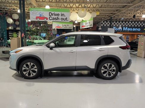 Used 2023 Nissan Rogue SV w/ SV Premium B Package AWD/4WD image 19