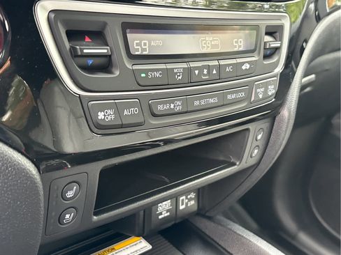 Certified 2022 Honda Passport Elite image 16