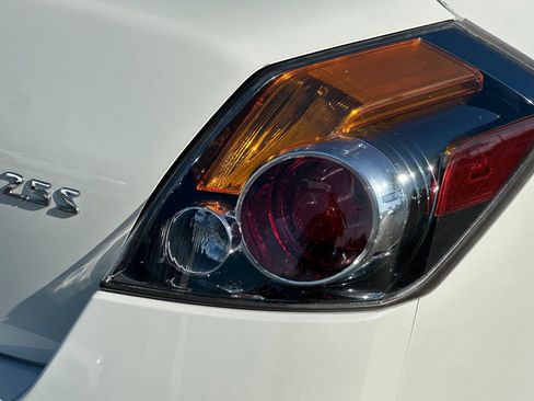 Used 2012 Nissan Altima 2.5 S FWD image 34
