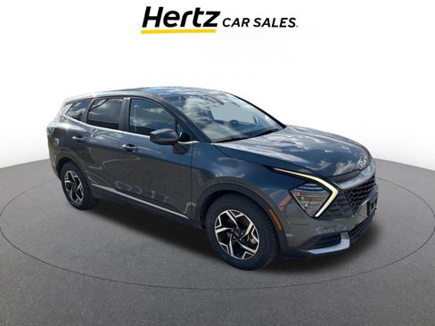 Used 2024 Kia Sportage LX image 1