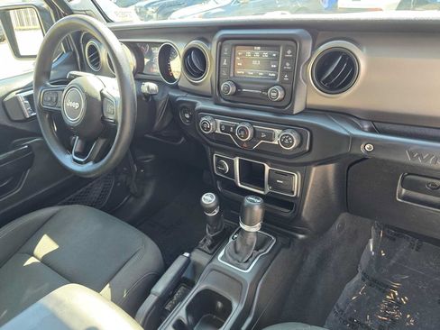 Used 2018 Jeep Wrangler Sport AWD/4WD image 11