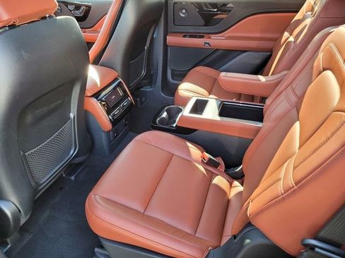 New 2025 Lincoln Aviator Reserve image 16