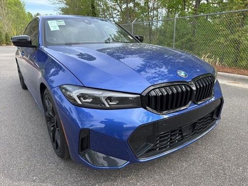 Used 2025 BMW 330i Sedan w/ M Sport Package image 10