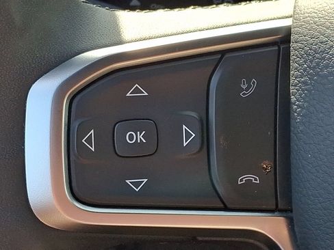 Used 2025 RAM 1500 Big Horn AWD/4WD image 23