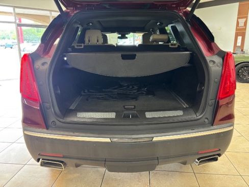 Used 2017 Cadillac XT5 Premium Luxury AWD/4WD image 10