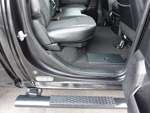 Used 2018 RAM 1500 Sport w/ Sport Premium Group image 35