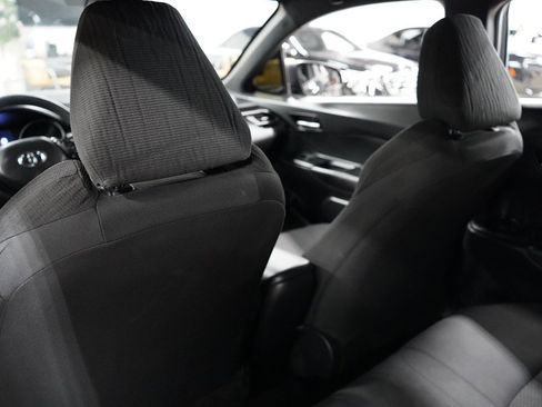 Used 2019 Toyota C-HR LE FWD image 21
