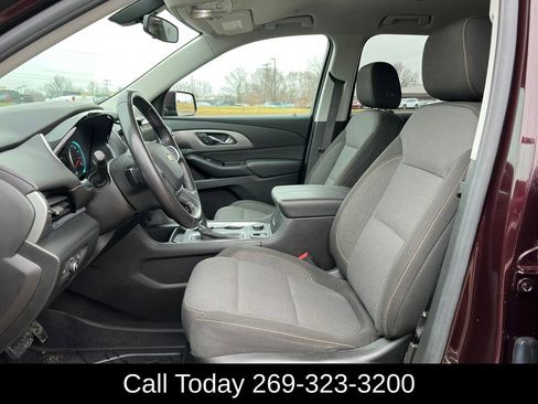 Used 2019 Chevrolet Traverse LT image 4