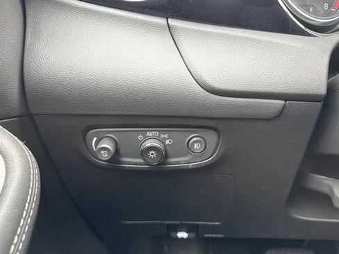 Used 2023 Buick Encore GX Essence w/ Experience Buick Package AWD/4WD image 21