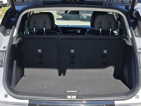 Used 2025 Buick Encore GX Sport Touring image 9