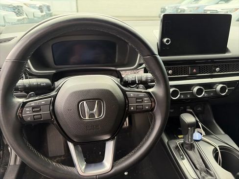 Used 2024 Honda Civic Sport Touring image 10