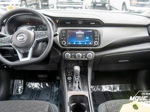 Used 2024 Nissan Kicks SV image 14
