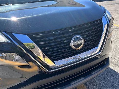 Used 2023 Nissan Rogue SV image 28