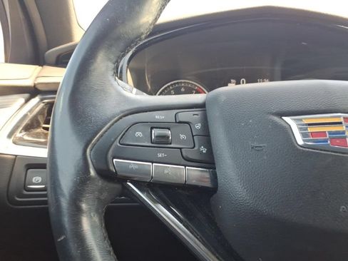 Used 2024 Cadillac XT6 Premium Luxury w/ LPO, Floor Liner Package FWD image 16