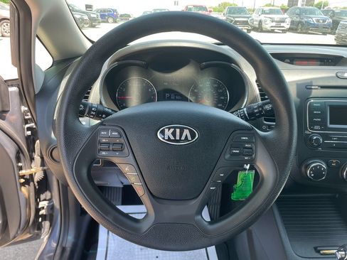 Used 2016 Kia Forte LX FWD image 15