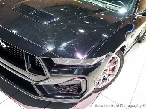 Used 2024 Ford Mustang GT Premium image 7