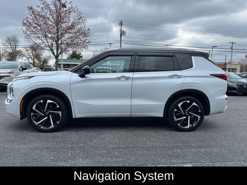 Used 2024 Mitsubishi Outlander SEL AWD/4WD image 7