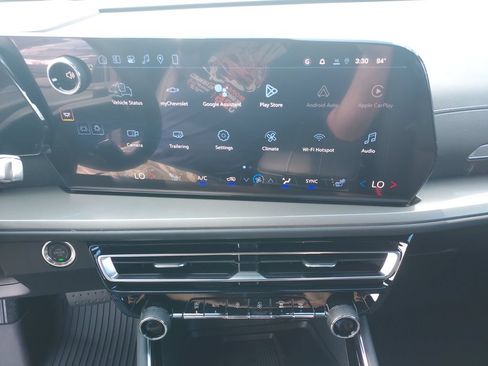 New 2026 Chevrolet Traverse LT w/ Driver Confidence Package FWD image 21