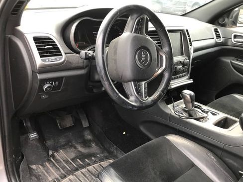 Used 2018 Jeep Grand Cherokee Altitude AWD/4WD image 4