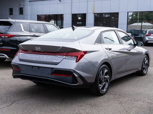 Used 2024 Hyundai Elantra Limited FWD image 6