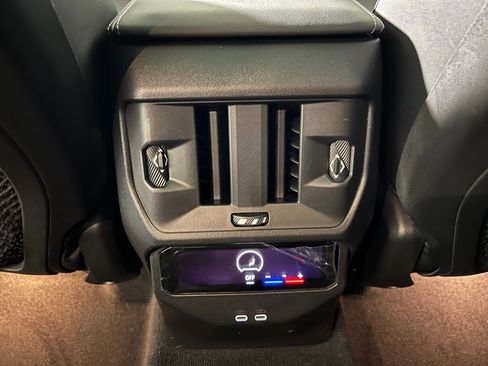 Certified 2025 BMW X3 xDrive30i w/ M Sport Package image 34