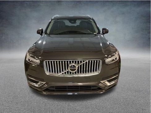 Used 2023 Volvo XC90 B6 Plus w/ Protection Package Premier AWD/4WD image 3