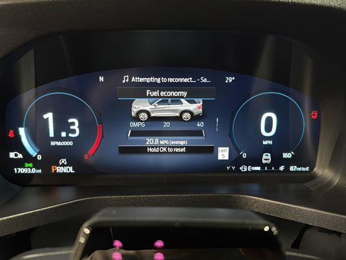 Used 2025 Ford Explorer Platinum w/ LUX Leather Package image 12