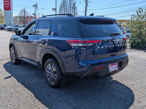 Certified 2024 Nissan Pathfinder SV AWD/4WD image 5